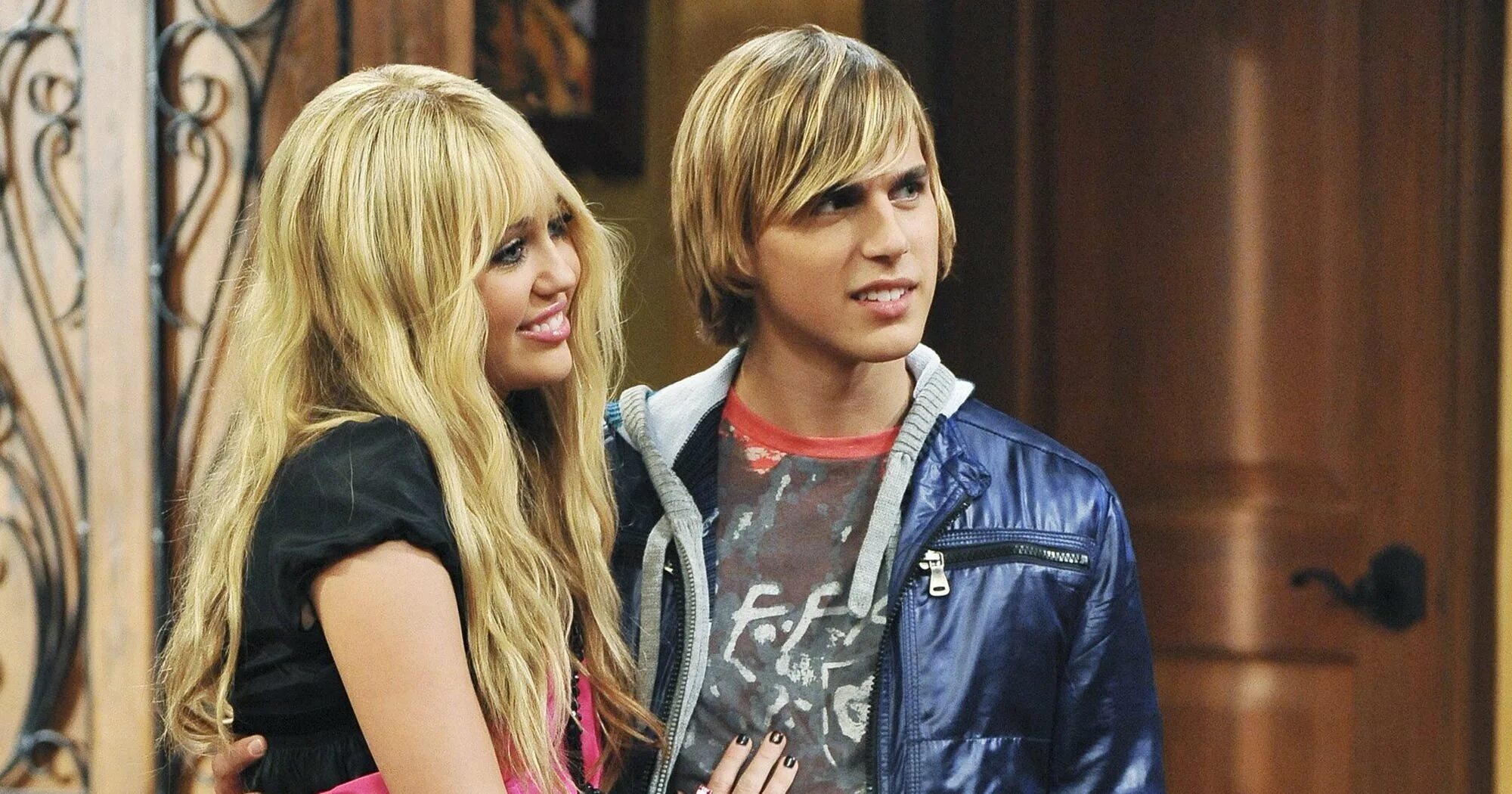 Актер шахрукх кхан. Ханна певица 2023. Парню хана. Актер jang kiyong. Мужикам хана.