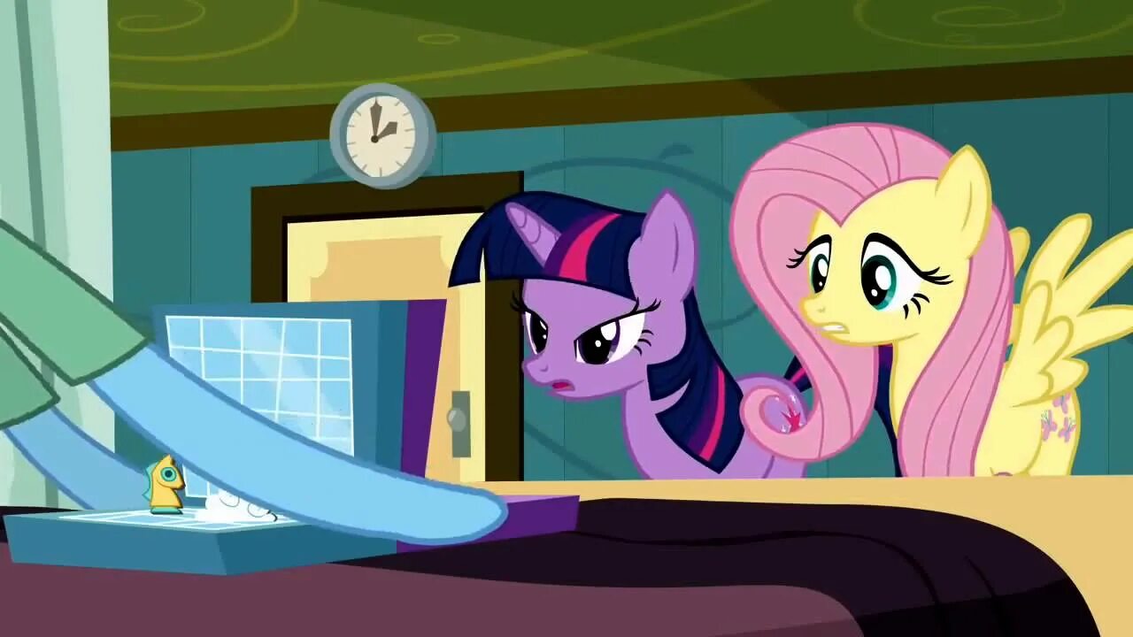 Книги мой маленький пони. Дружба это чудо комиксы. My little pony комиксы. Пони селестия комиксы. Дружба это чудо читать.