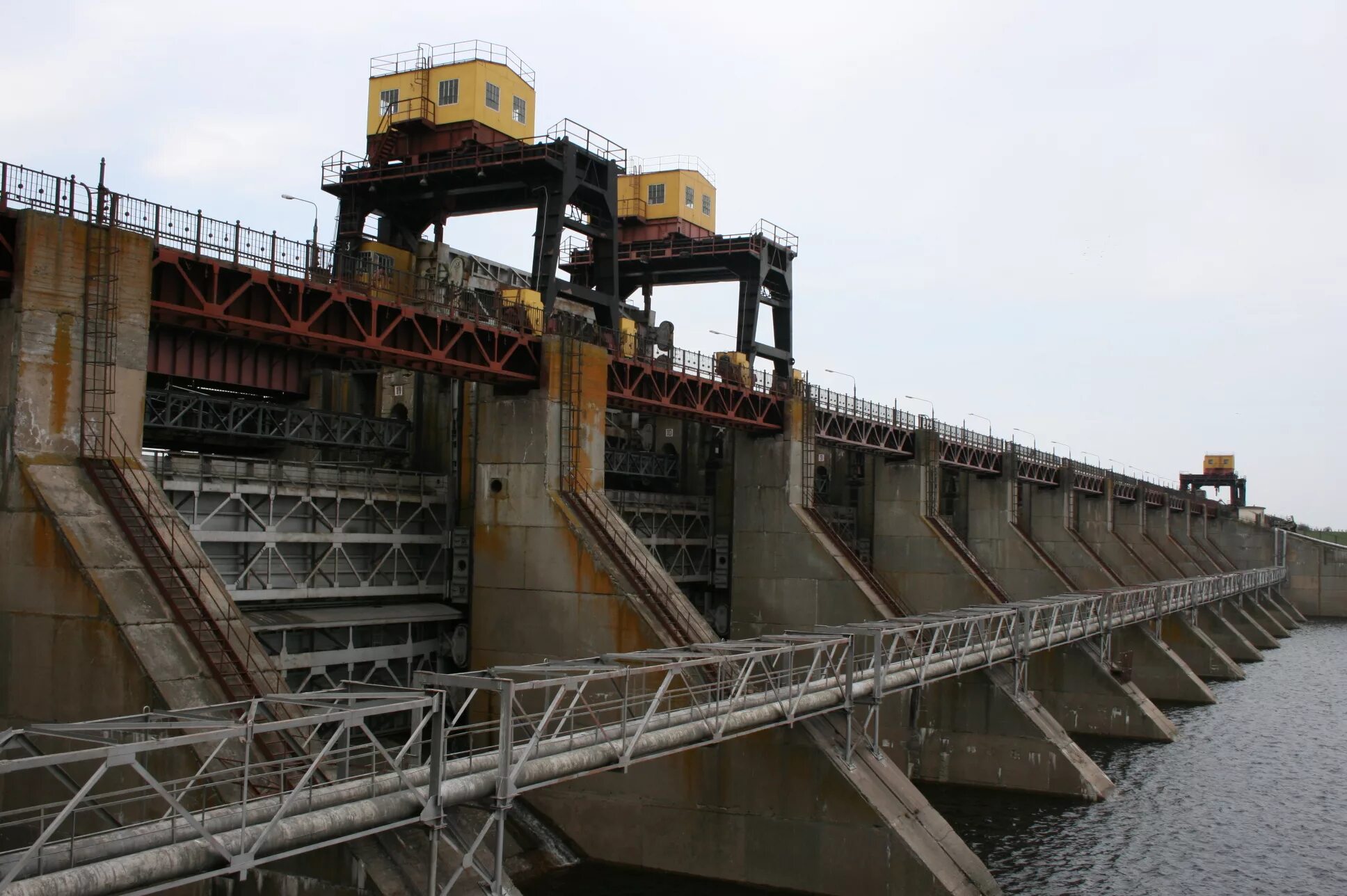 жигулевская гэс. самарская гэс. гэс северо енисейская. гэс братск сброс воды. бурейская гэс персонал.