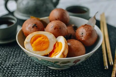 Vegetarian Street Food 2 Tea Eggs (茶 叶 蛋) 
