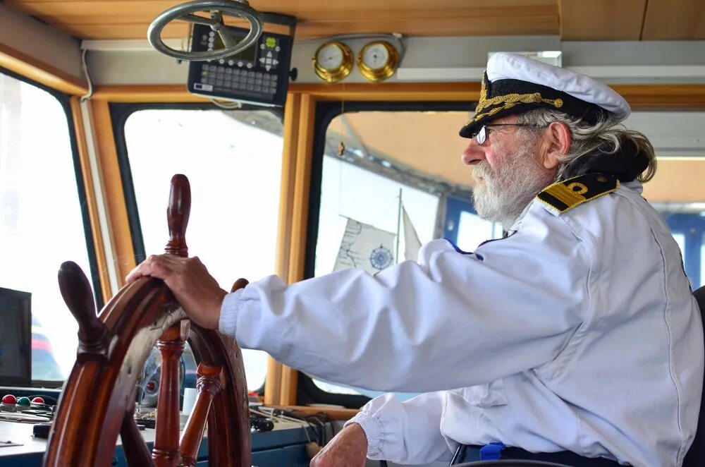 Ship navigation
