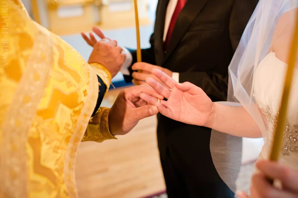 Обряд венчания в православной церкви. Как происходит церемония. Свадьба в храме. Венчание. Церемония бракосочетания.