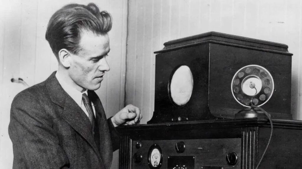 Who invented the radio