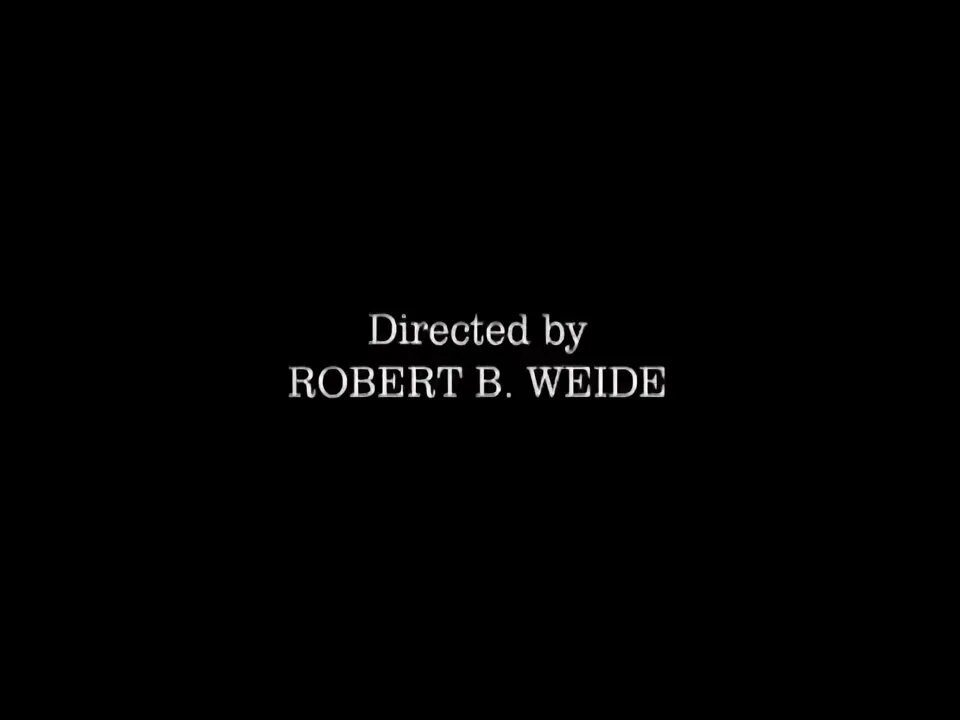 Конец directed by Robert. Титры directed by Robert. Заставка directed by Robert Weide. Directed by Robert b Weide Мем. Direct by robert b мем