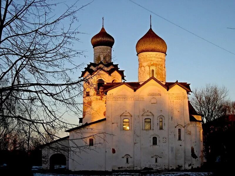 Старый спас храм. Храм спаса преображения на болвановке. Спасо-преображенская церковь торопец начало 20 века. Старые церкви саратовской области. Церковь спаса преображения чертольский переулок.