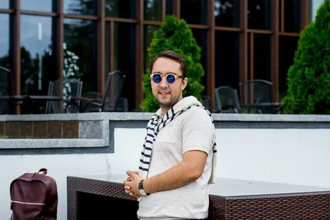 Блоггер 22 года