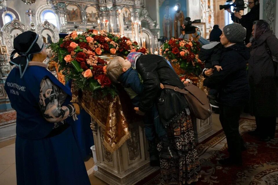 В какую церковь привезли мощи матроны. В какую церковь привезли мощи матроны