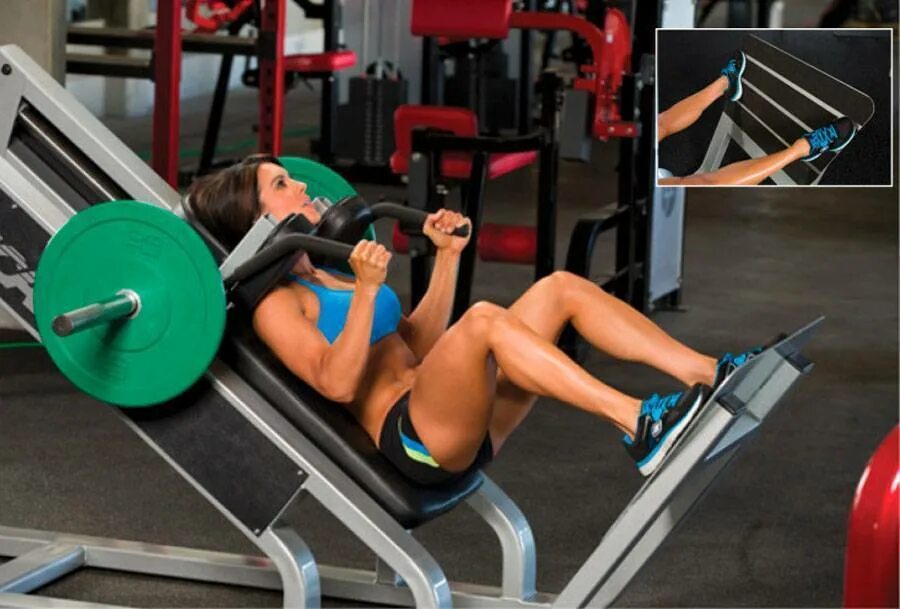 Жим гакк. Гакк со штангой. Гакк со штангой. Тренажер гаккеншмидта. Присед в тренажере гакк.