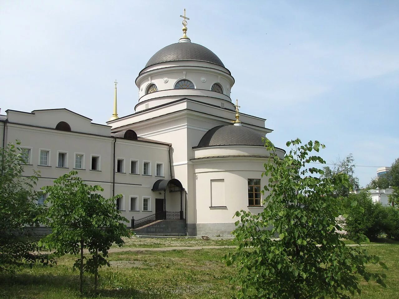 Новотихвинский женский монастырь Екатеринбург.