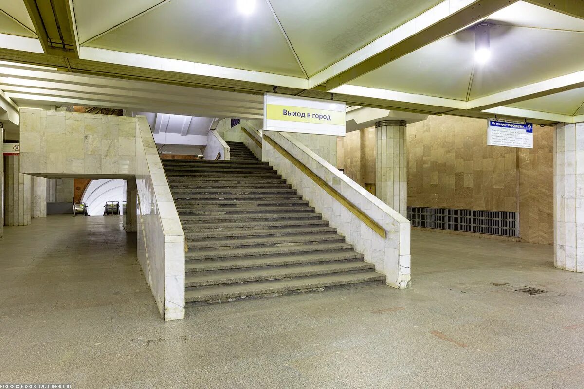 схема станции метро библиотека имени ленина. библиотека имени ленина переходы. библиотека имени ленина переходы. библиотека имени ленина переходы. боровицкая метро эскалатор.