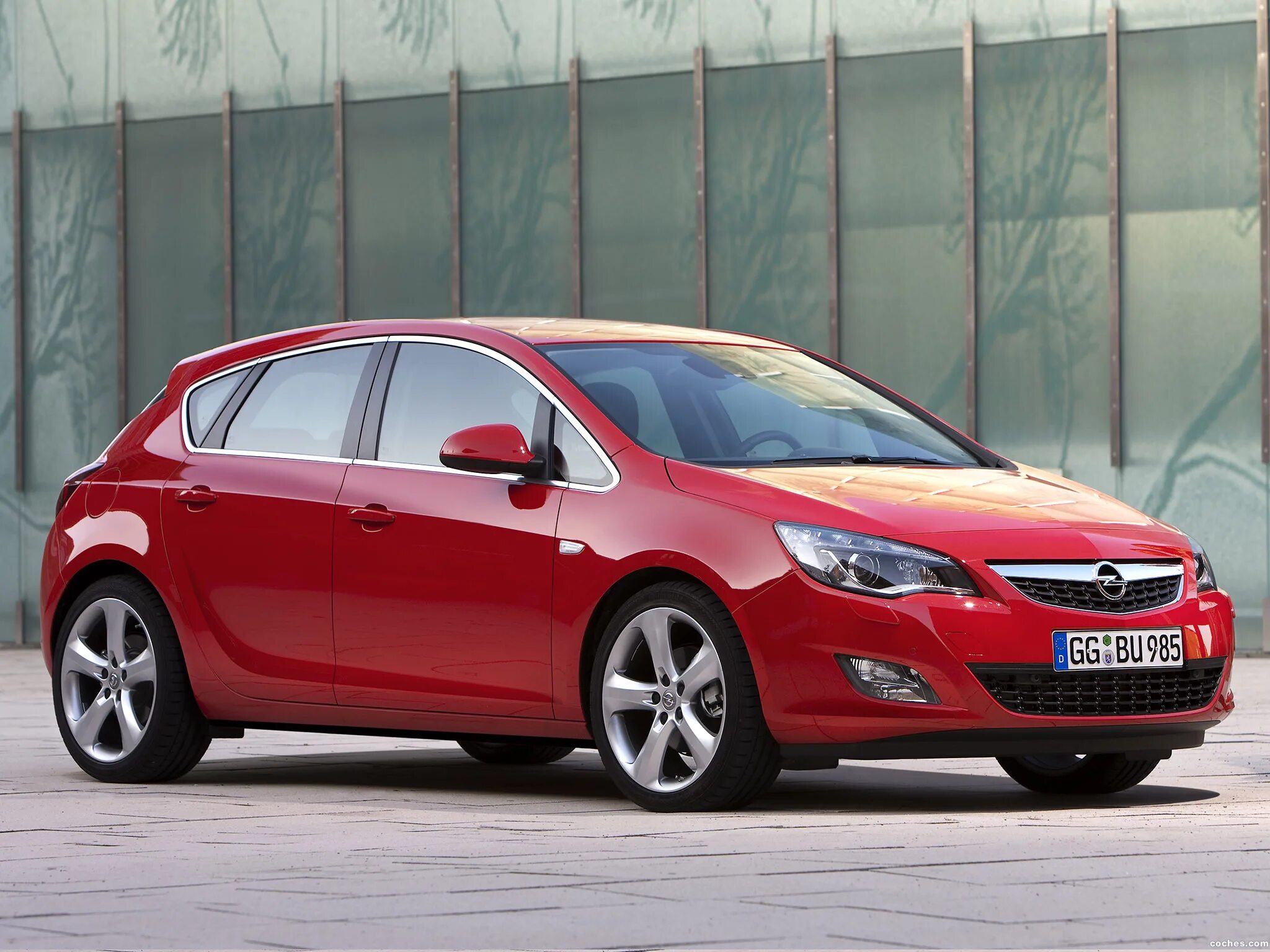 Автомобили иномарки цены. Opel Astra j. Opel Astra 2013.