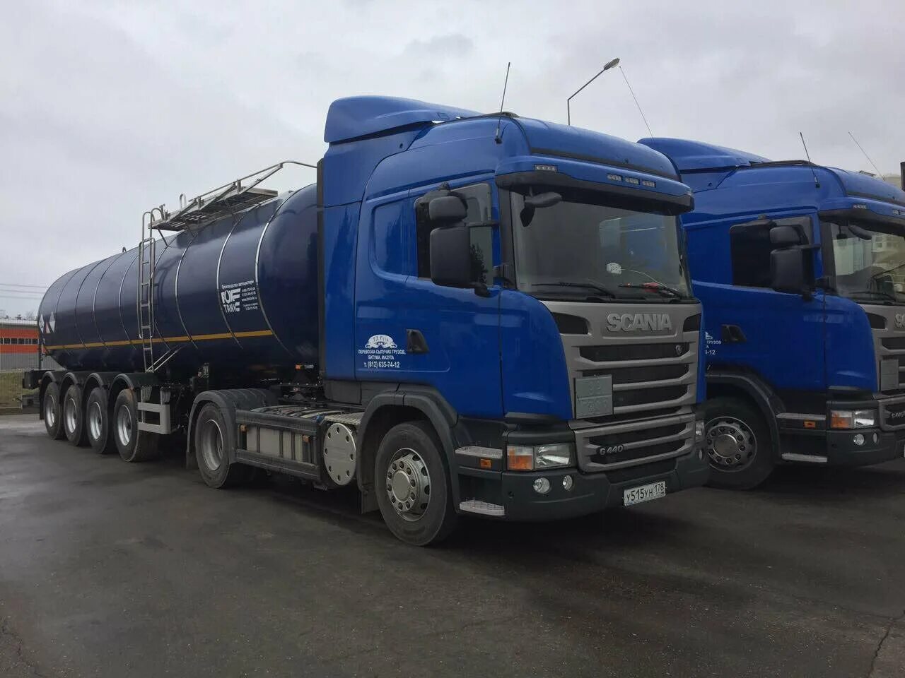 Вакансия водитель категории е без опыта. Скания g400 бензовоз. Scania g400 Тонар. Scania g400 синяя. Битумовоз Скания 6х2.