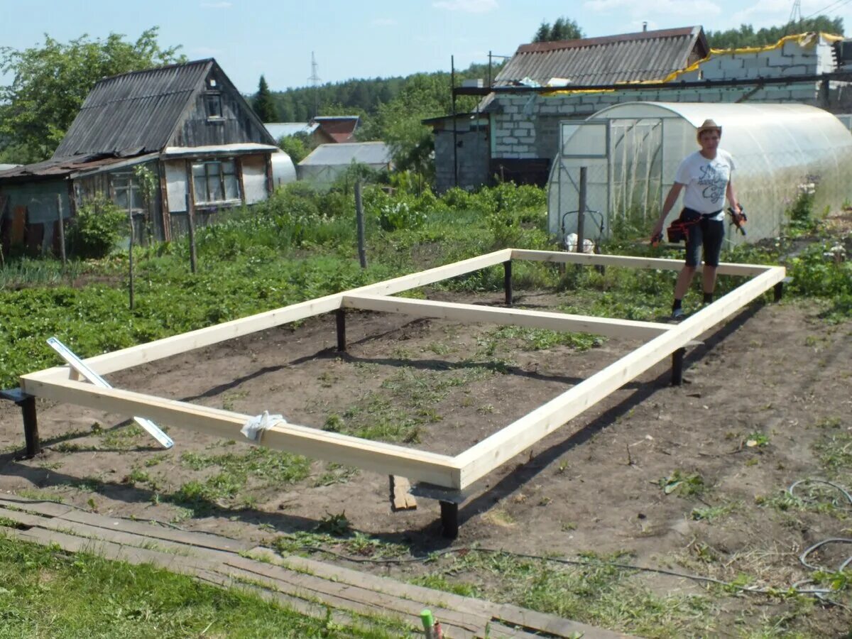 Свайный фундамент баня 6х8. Свайно ригельный фундамент. Свайный фундамент 6 6. Обвязка свай брусом 100х200. Свайный фундамент 6 6.