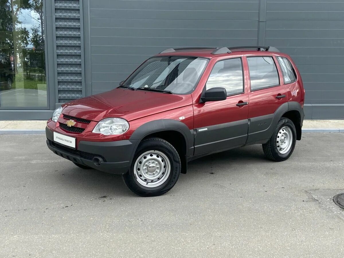 Купить б/у Chevrolet Niva I Рестайлинг 1.7 MT (80 л.с.) 4WD бензин механика в Во