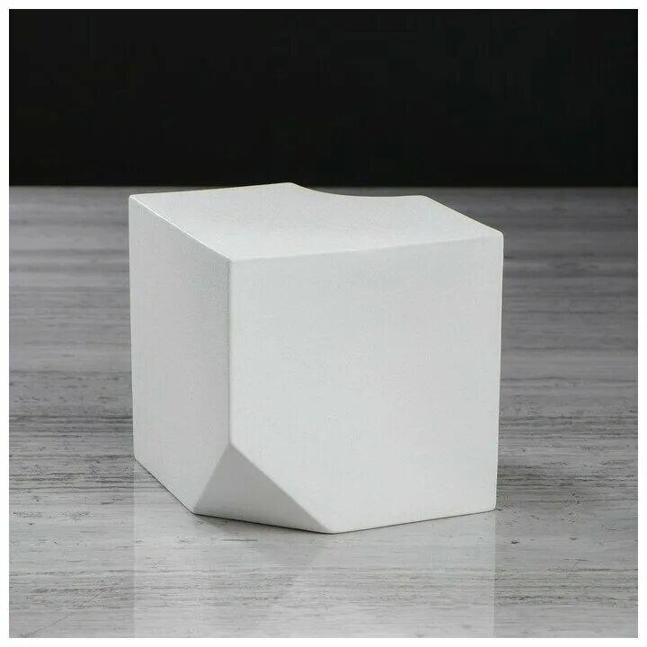 Cube ceramic