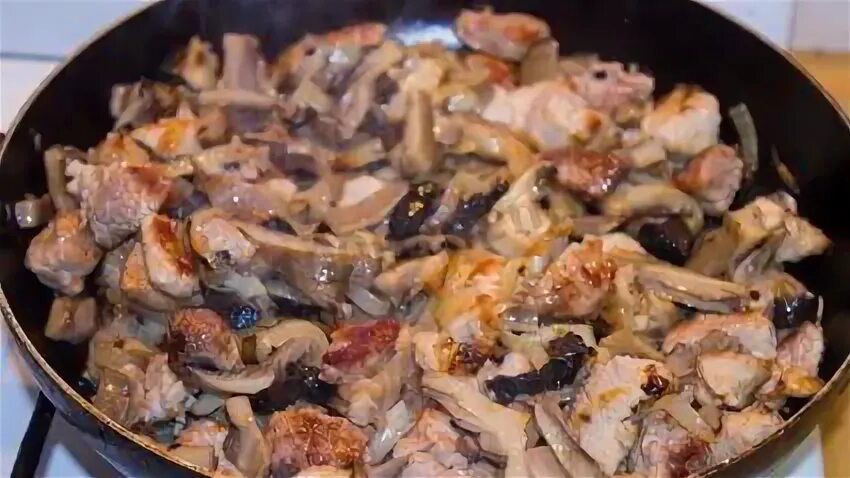 Как пожарить мясо с шампиньонами