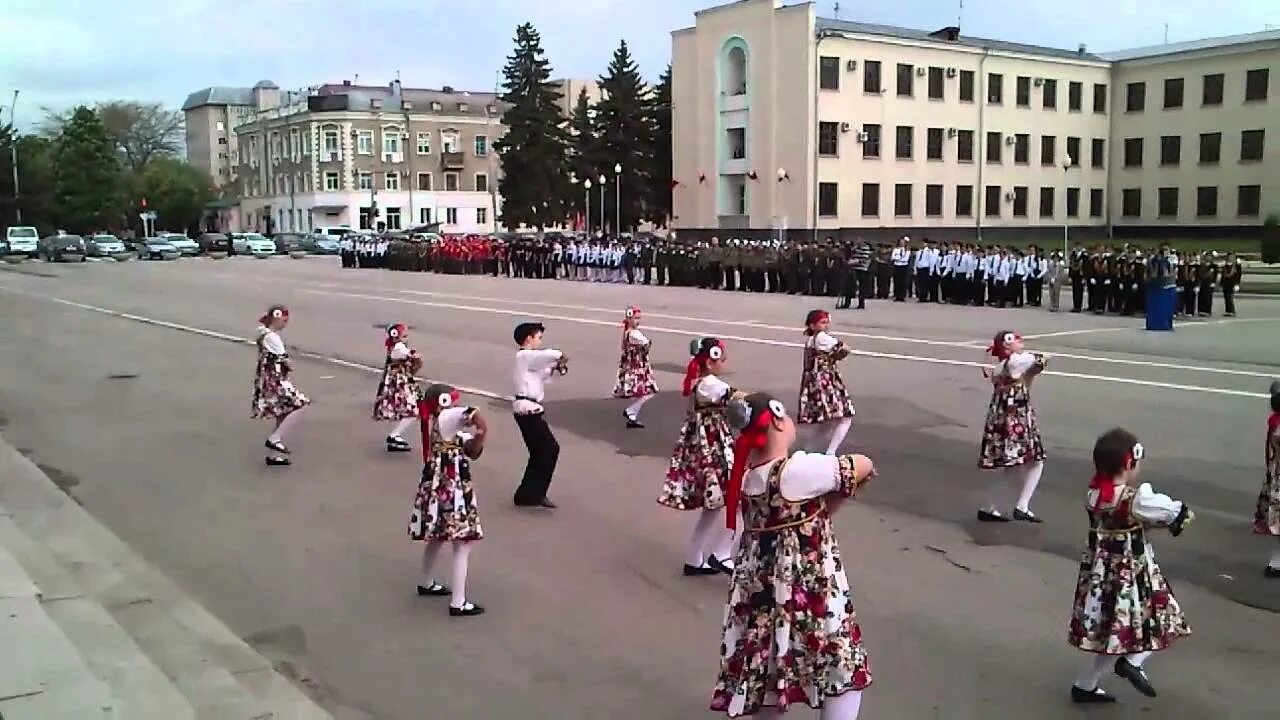 Танцы черкесск. Танец Варенька. Школа танцев Черкесск. Черкесска в танце. Школа национальных танцев в Черкесске.