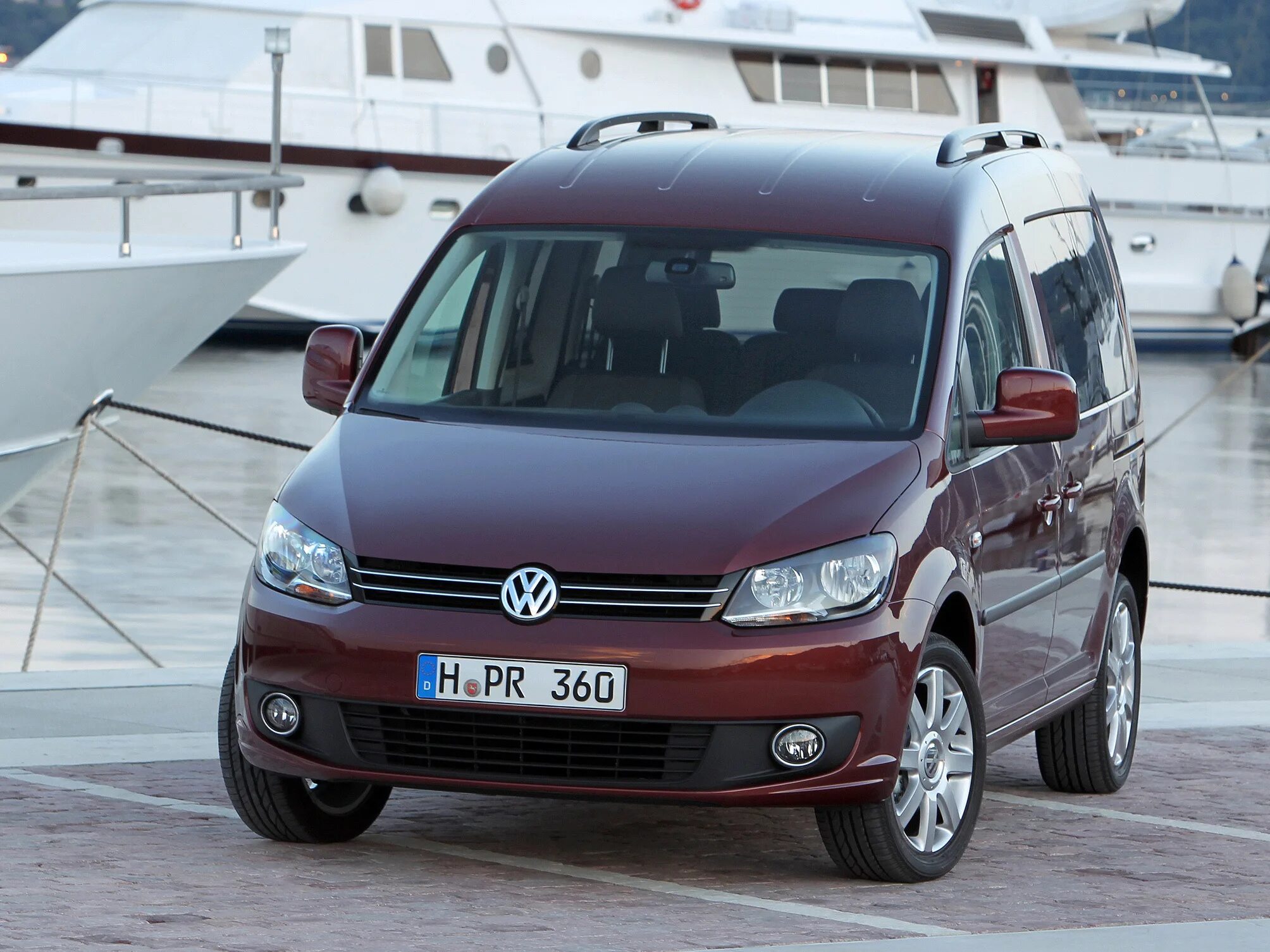 Volkswagen заказать. Volkswagen Caddy минивэн. Caddy 3 2.0. Volkswagen Кадди 3. VW Caddy Volkswagen 2010.