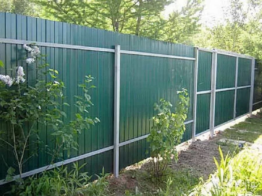 заборы из профнастила заборград. профнастил 6 соток забор. забор на участок 6 соток. забор из профнастила на 10 соток. 8 соток участок забор профнастил.