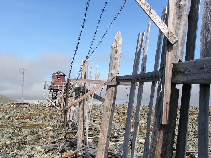Остров гулаг. Остров гулаг. Соловки сталинский лагерь гулаг. Назинская трагедия 1933. Соловки лагерь особого назначения.
