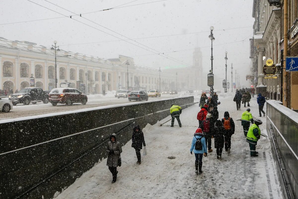 Сообщества санкт петербурга. Снегопад в Петербурге. Санкт-Петербург в декабре. Снежный Петербург.