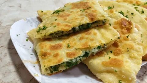 Блюда с сыром и зеленью