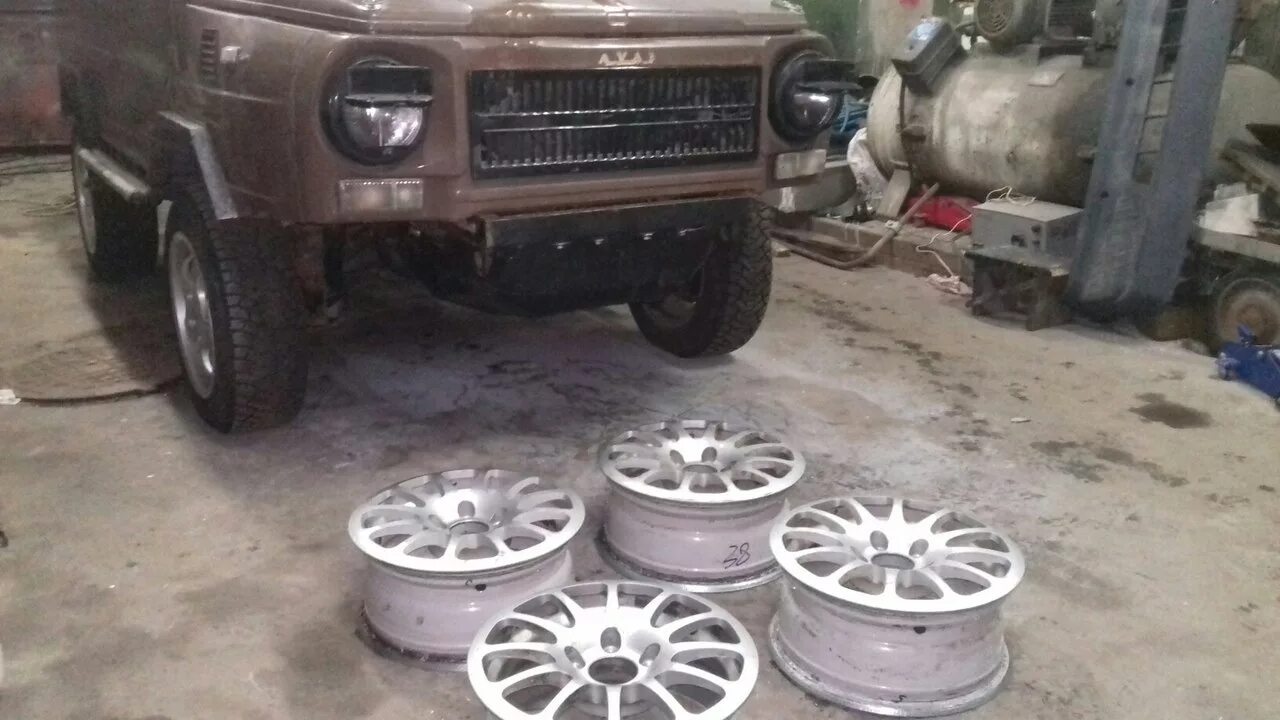 Луаз 969м на литых колесах от волги. Луаз 969м с колесами от волги. Луаз 969 31 колеса. Луаз-969 колеса. Покрышка луаз 969.