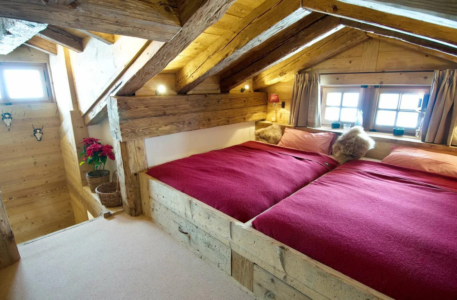 Tiny house с односкатной крышей. Баня с антресолью. Интерьер бани с мансардой 6х4. Тини хаус 6х2. Мини домики бани.