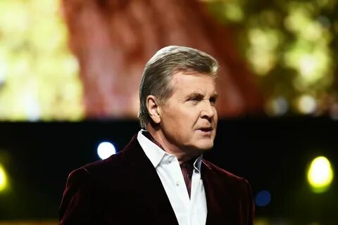 Сколько певцу лев лещенко