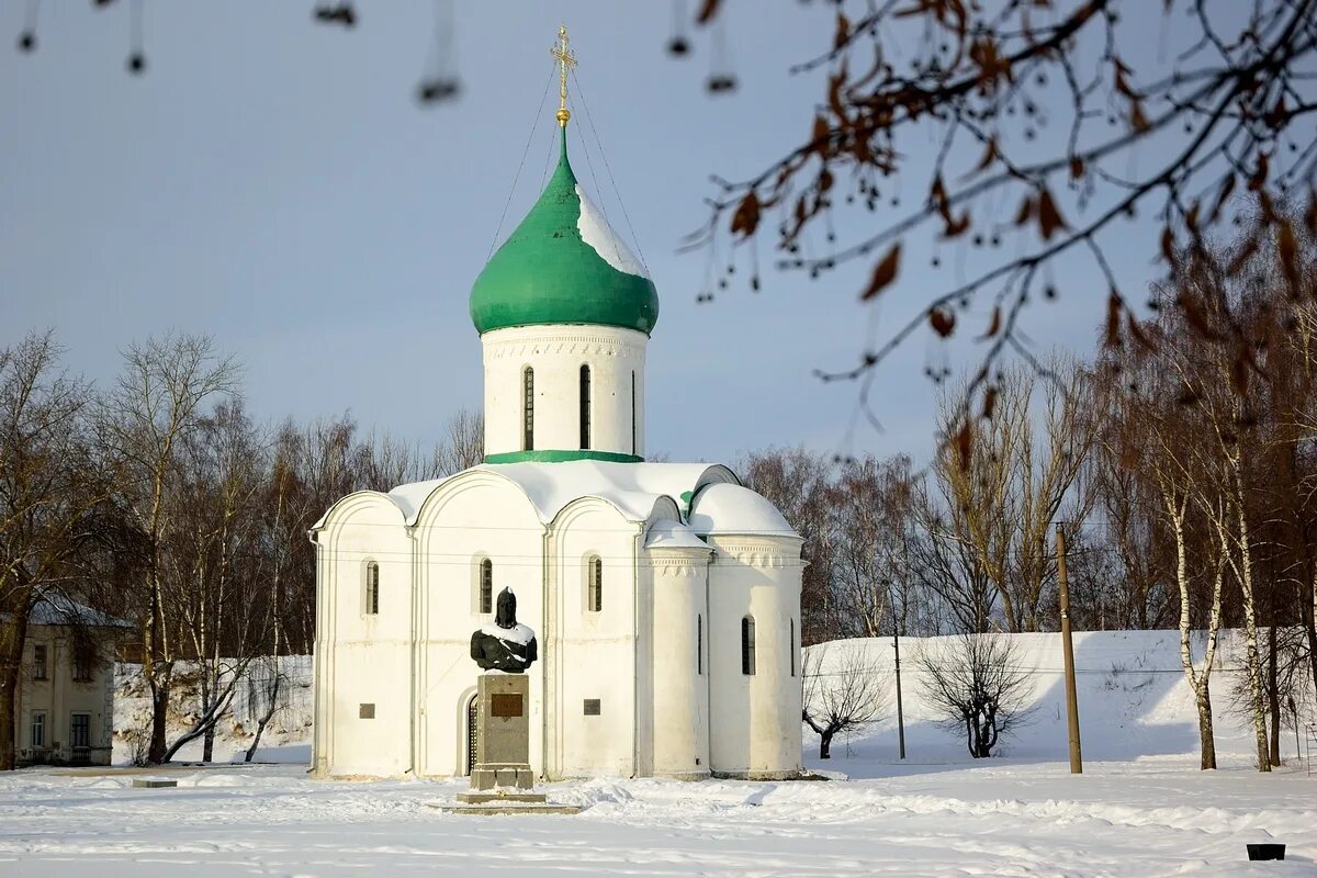Аква переславль. Спасо-преображенский собор переславль-залесский зима. собор александра невского переславль-залесский. спасо преображенский собор александр невский переславля залесского. храм александра невского в переславле-залесском.
