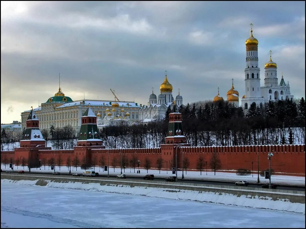 Московский следующий. Москва златоглавая. Белокаменная златоглавая. Златоглавый град Иваново. Златоглавая СПБ.