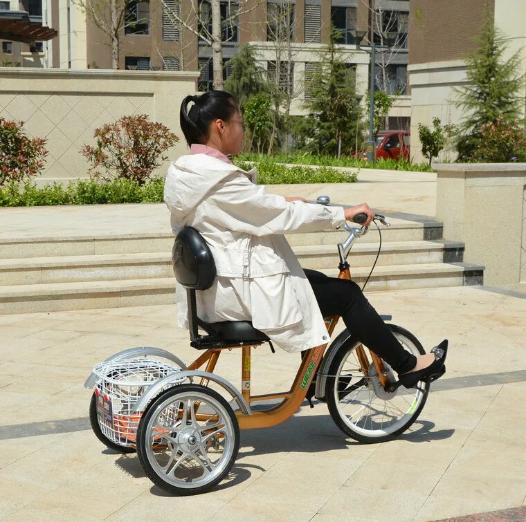 Купить электровелосипед для пожилых людей. Трёхколёсный велосипед для пожилых. Трёхколёсный электровелосипед для пожилых людей. Старик на велосипеде. Электровелосипед для пенсионеров.