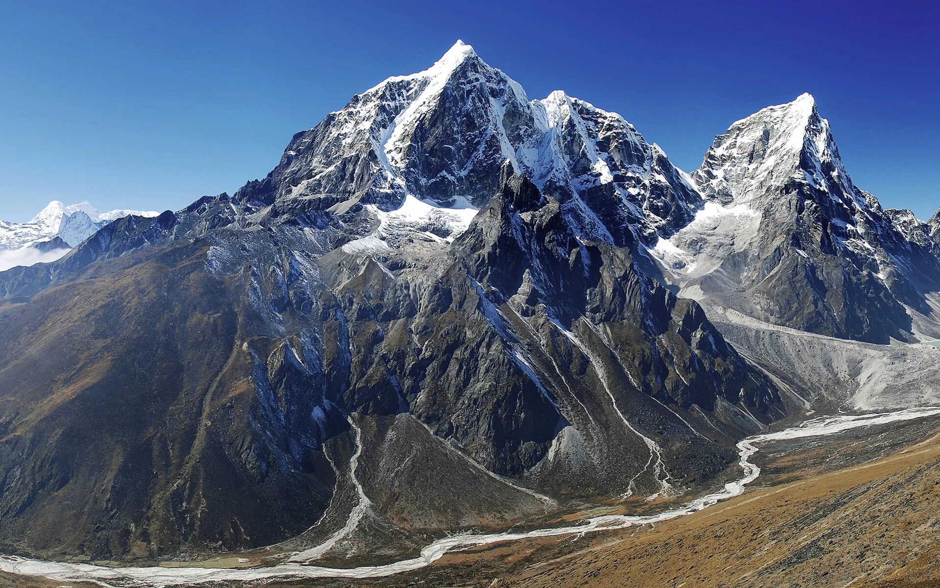 Самая высокая точка атласа. Гималаи Эверест Джомолунгма. Гора Эверест (Джомолунгма). Гималаи. Тибет Эверест Гималаи. Национальный парк Сагарматха.