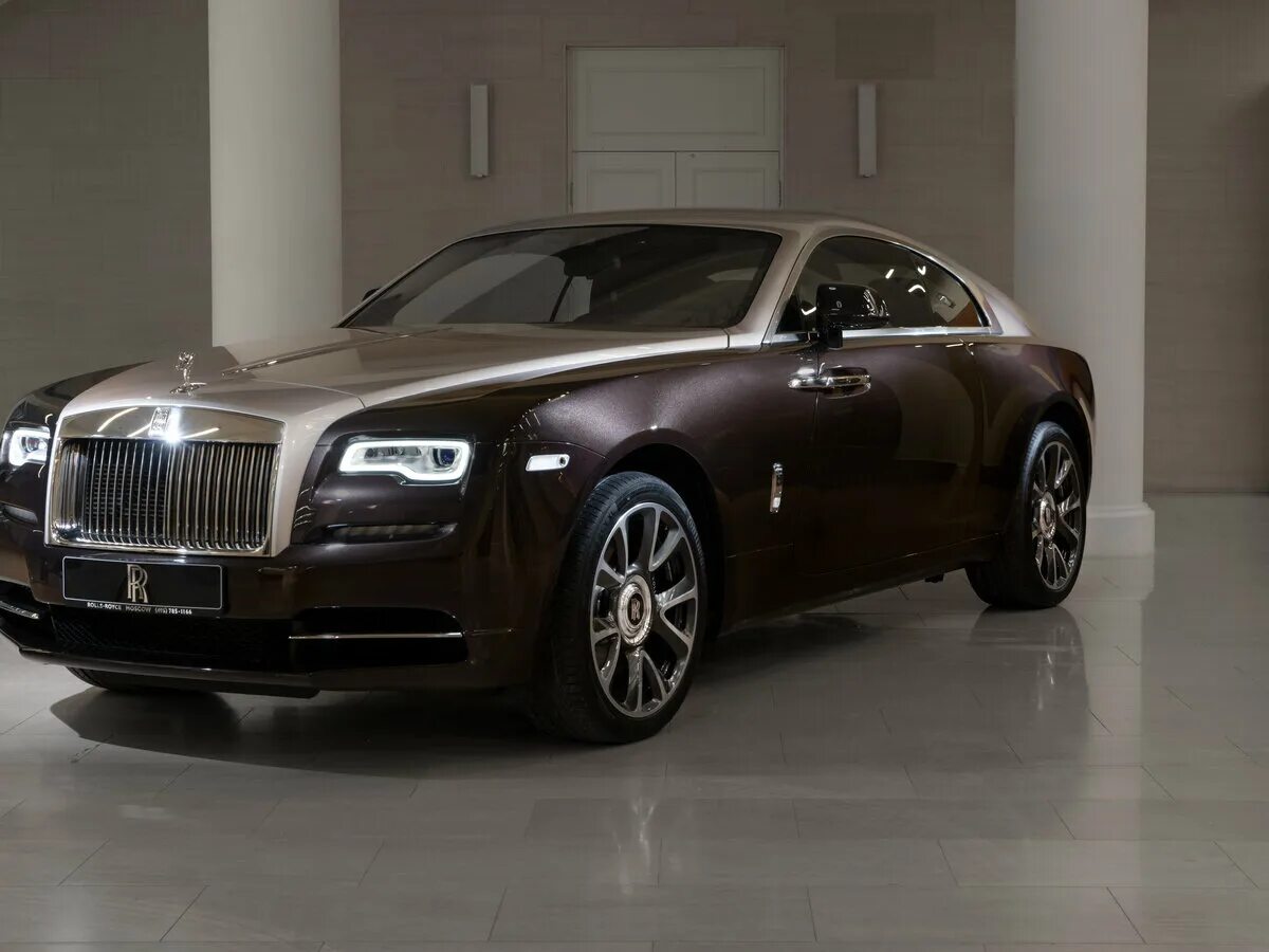 Роллс врайт. Роллс Ройс Wraith. Роллс Ройс врайт купе. Rolls Royce Wraith 2018. Rolls Royce Wraith расцветки.