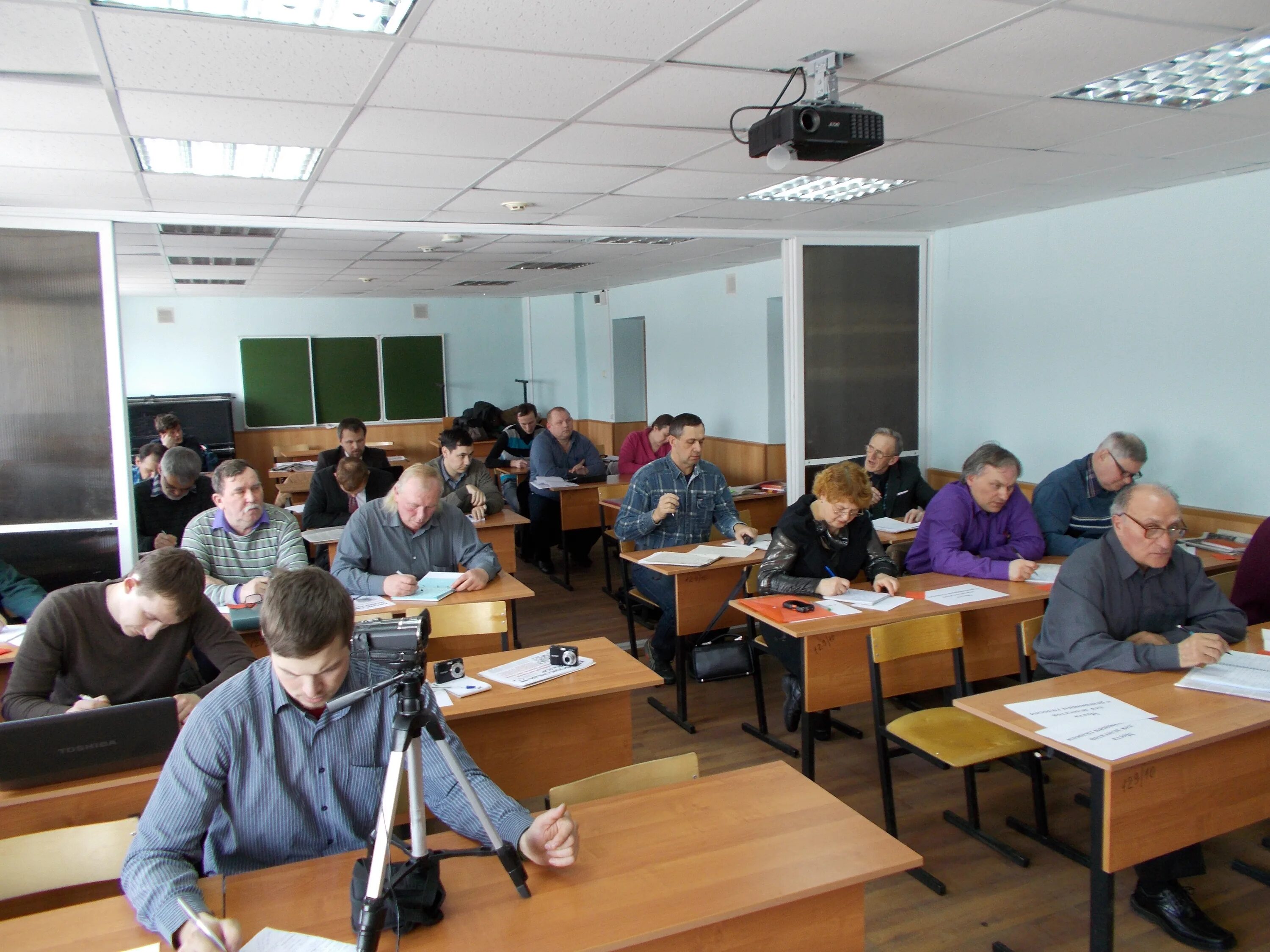 Рабочий комитет. Российский комитет рабочих. Совещание человечки. Рабочий комитет. Фабрично-заводские комитеты в 1917.