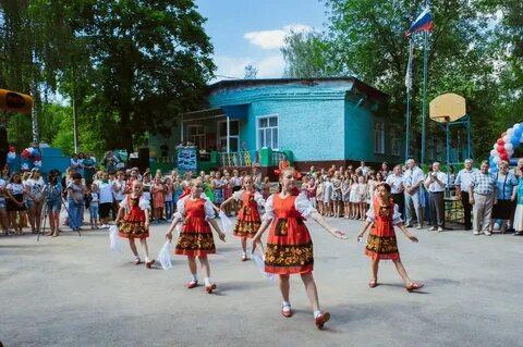 100 дол сколько