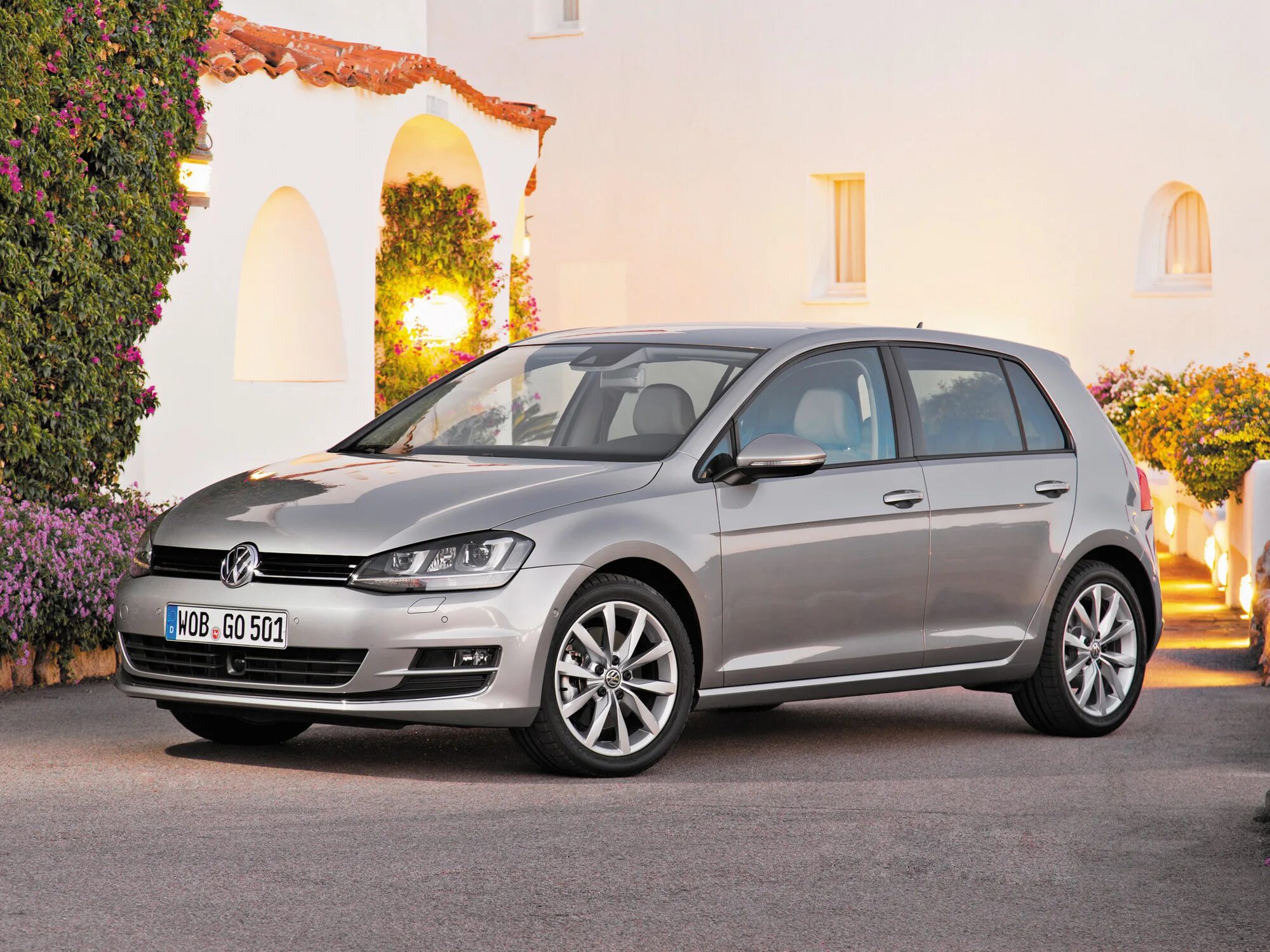 Volkswagen golf 7 поколение. Volkswagen гольф 7 поколение. Volkswagen golf 7 поколение. Фольксваген гольф 7 r. Гольф фольксваген поколения хэтчбек.