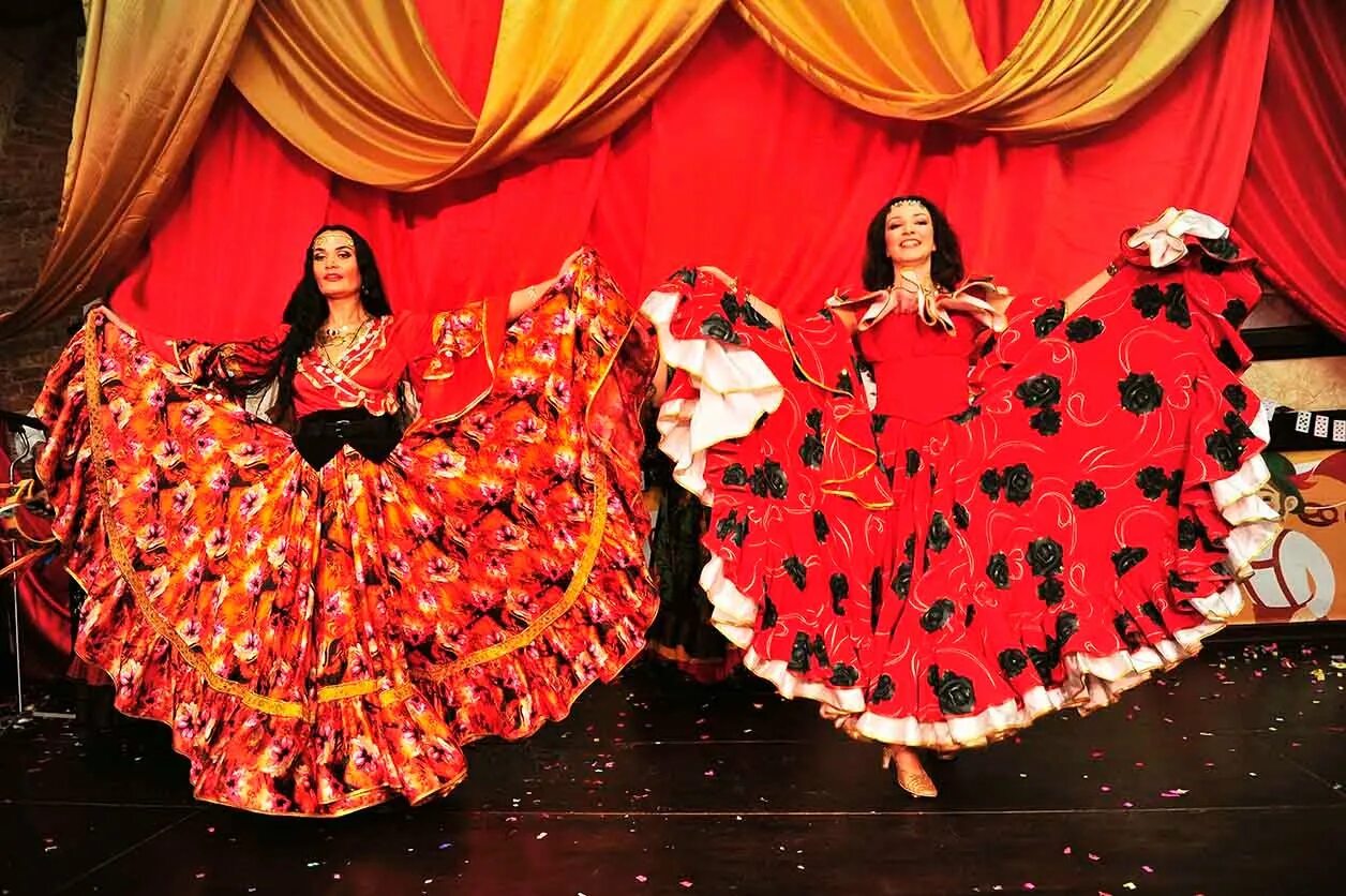 веселая цыганка. фестиваль цыганской культуры. цыганский под.