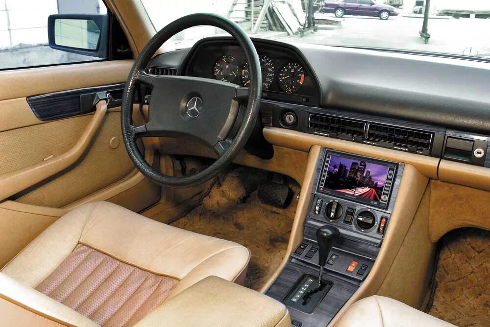 W124 brabus салон. Мкпп 717. Мерседес 124 е500 салон. Механик 124. Мерседес 124 салон механика.