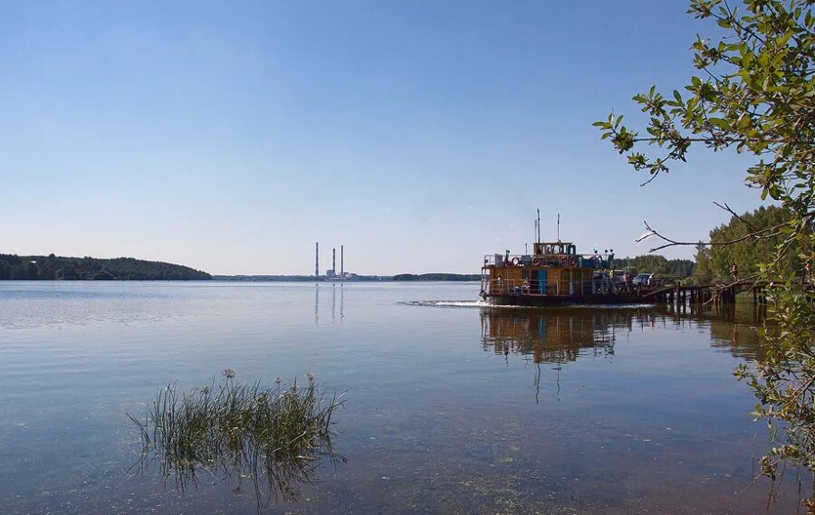 Сайты красное на волге. Волга красное на Волге. Красное-на-Волге Костромская область. Поселок красное на Волге Костромская область. Красная река Волга.