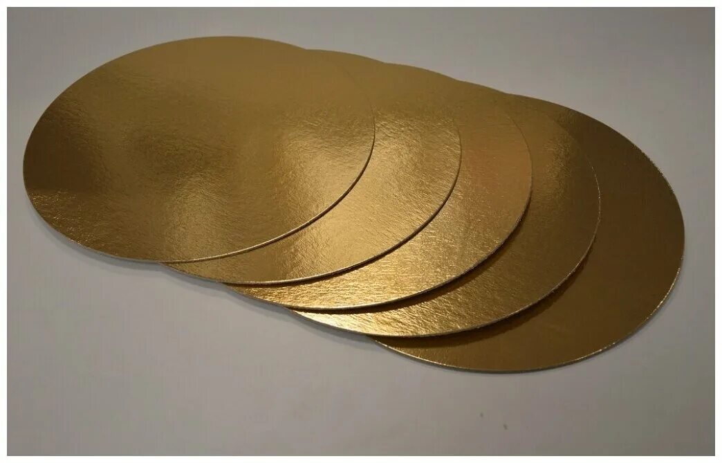 как сделать подложку для торта. подложки для торта из пенополистирола. подложки для торта из фанеры. подложка для торта своими руками из картона. самодельная подложка для торта.