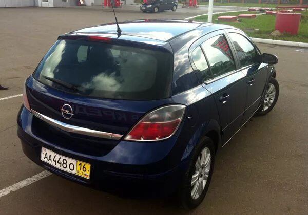 Опель хэтчбек 2007. Hyundai i30 Opel Astra h хэтчбек 2007.