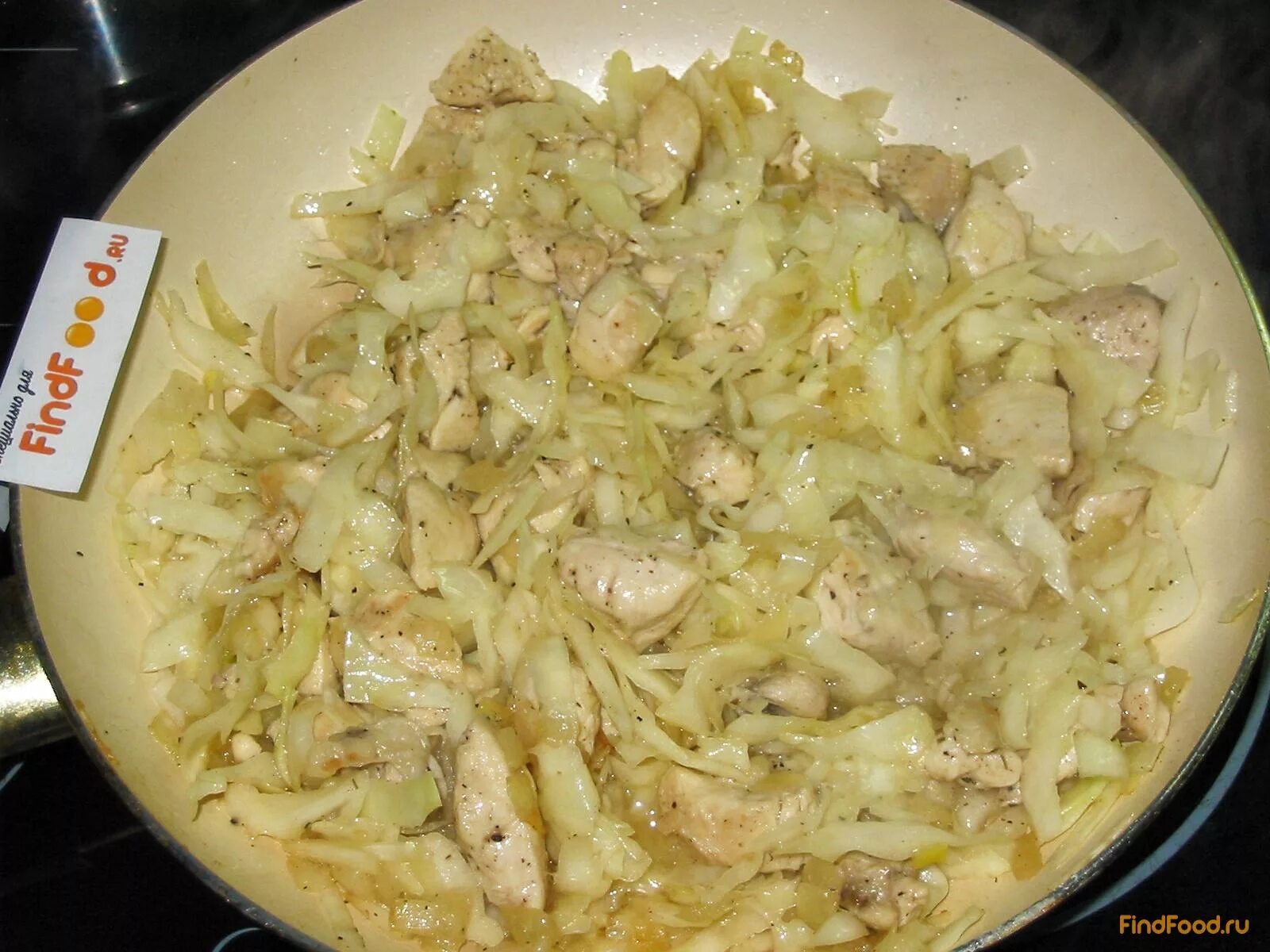 суп солянка с курицей. солянка капустная. рецепт солянки из капусты с курицей. рецепт солянки из капусты с курицей. рецепт солянки из капусты с курицей.