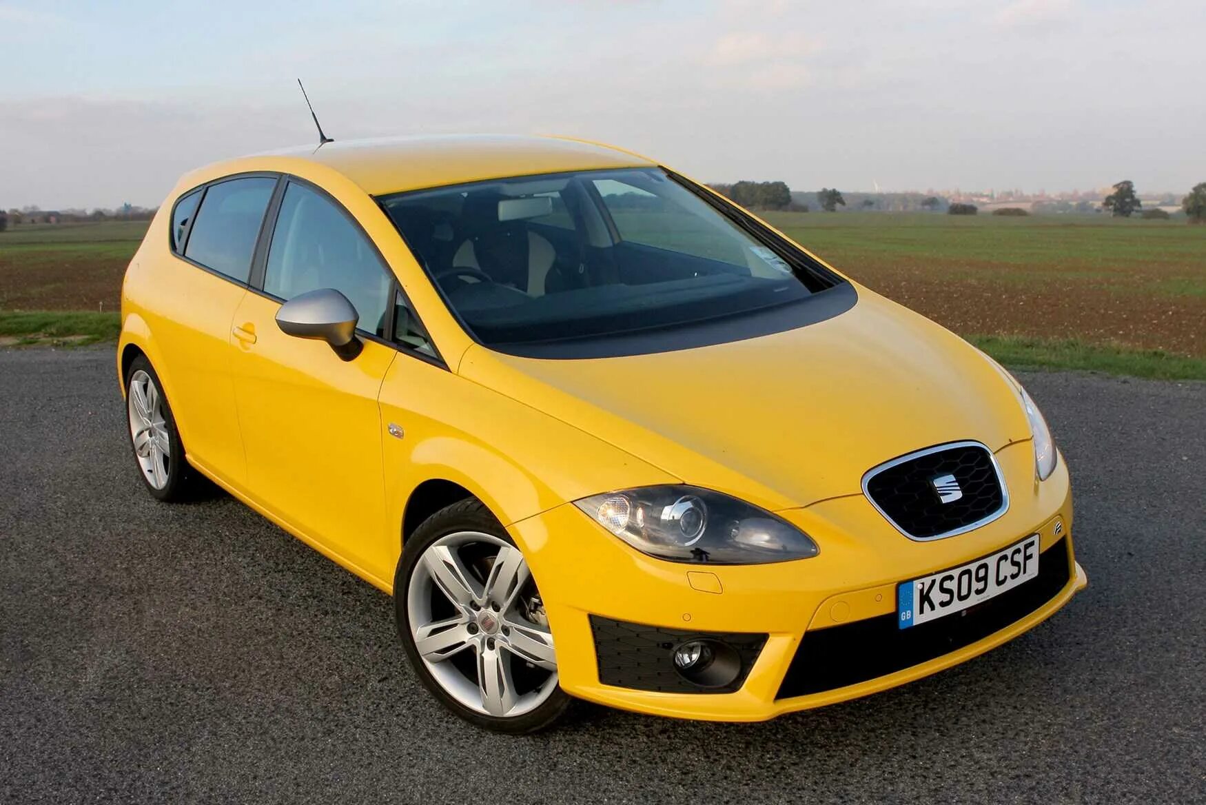 Сиат авто. Seat Leon fr 2012.