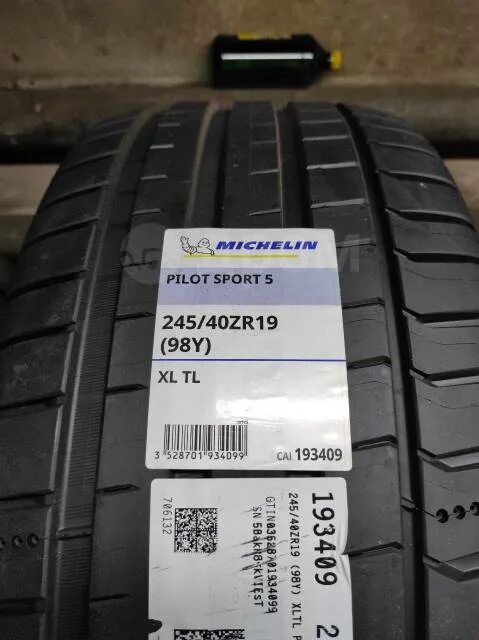 Michelin pilot sport 5 245 40. Мишлен пилот спорт 245 40 19 лето. Pilot Sport 5. Чеки Мишлен пилот спорт 5. Michelin Pilot Sport 5 фото.