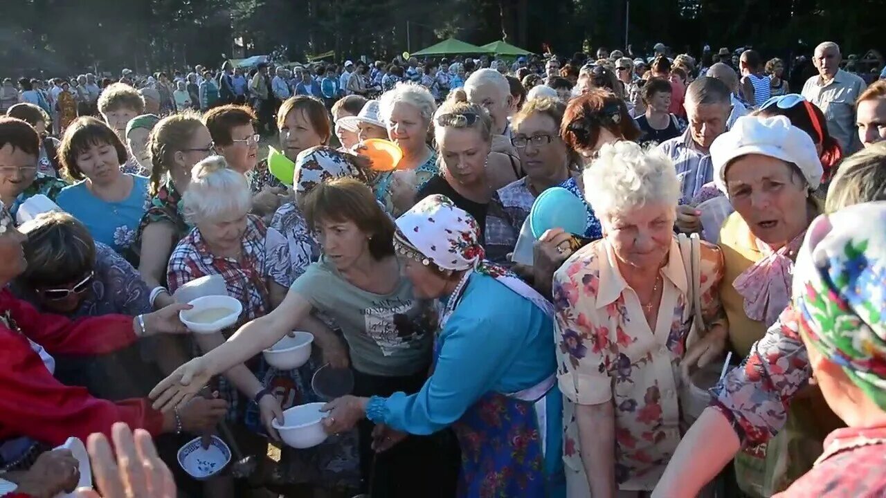 Бесплатная давка. Страх толпы. Бесплатная давка. Стихийная толпа. Паника в толпе.