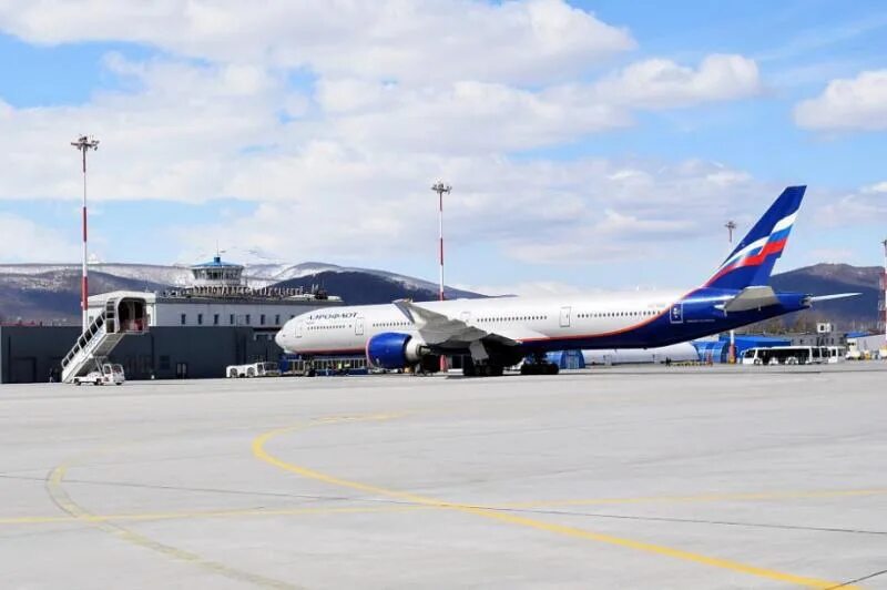 Город елизово аэропорт. Аэродром петропавловск-камчатский елизово. Uhpp аэропорт петропавловск камчатский. Камчатка петропавловск-камчатский аэропорт. Камчатский край елизово аэропорт.