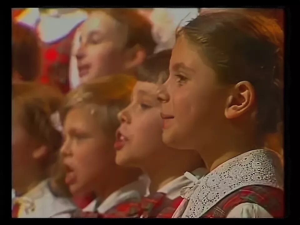 Детский хор советского союза. Хор орлята. Большой детский хор всесоюзного радио и центрального телевидения. Пахмутова и детский хор. Видео большого детского хора.