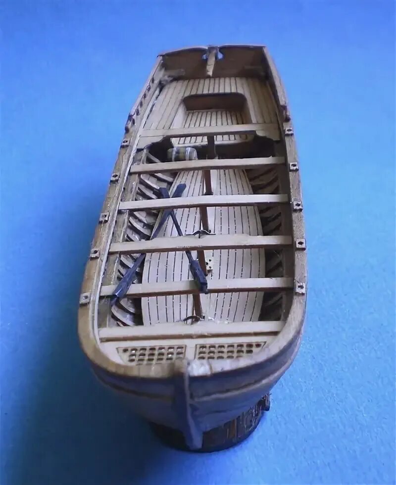 Баркас 16 века. Весельный баркас. Двухвесельная шлюпка. Шлюпка 18 век. Парусный фрегат 19 века модель.