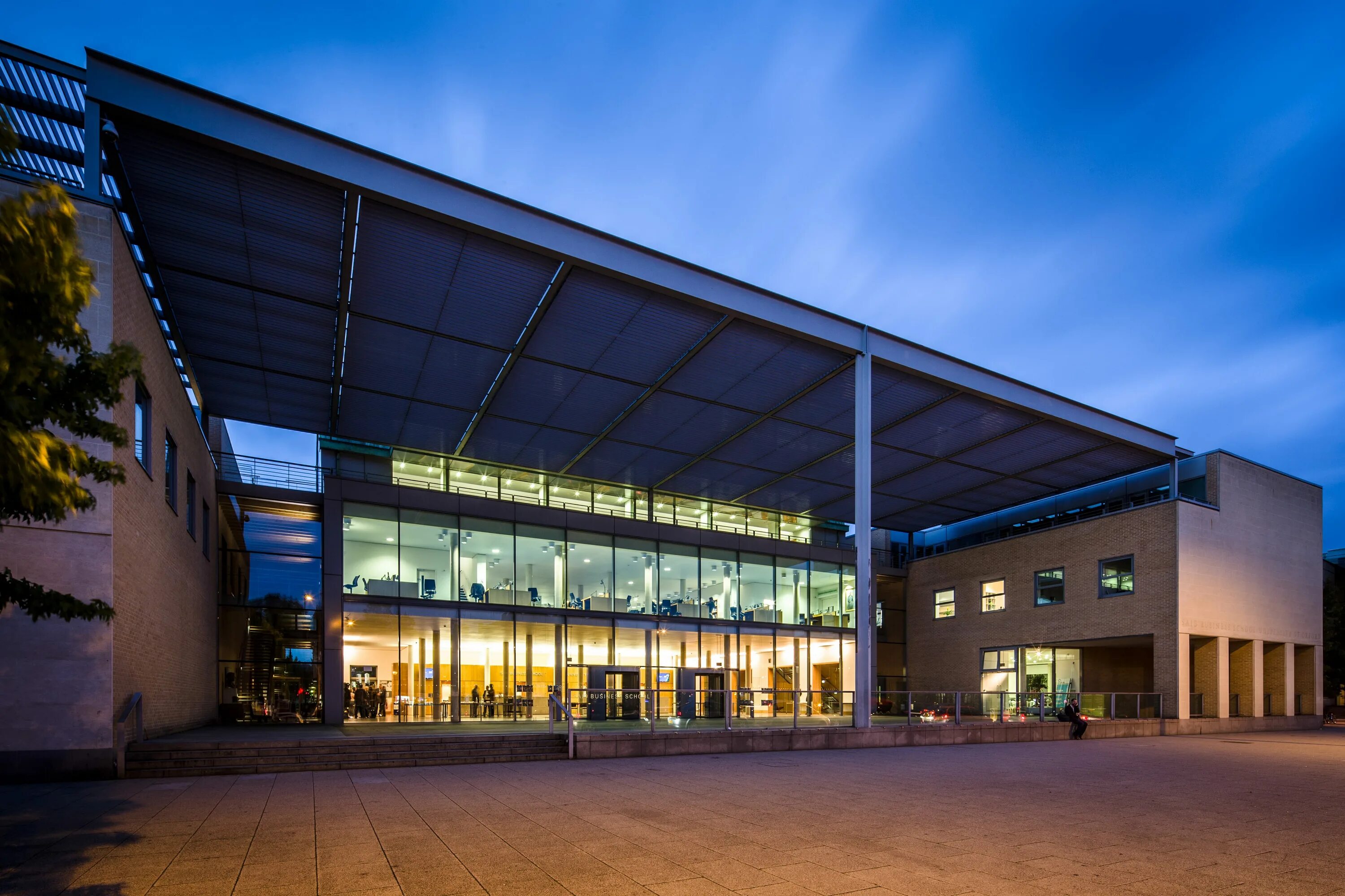 Oxford of219. Oxford international school samarkand. Логотип said business school. Бизнес школа логотип. Oxford said business school.